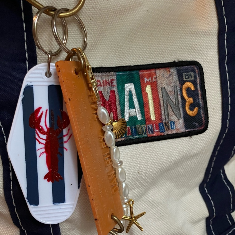 REAL Maine Lobster Tag Boat and Tote